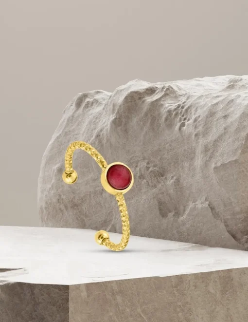 Bague acier doré avec rubis SO OR