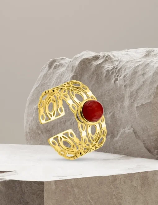 Bague acier doré et rubis synthétique SO OR