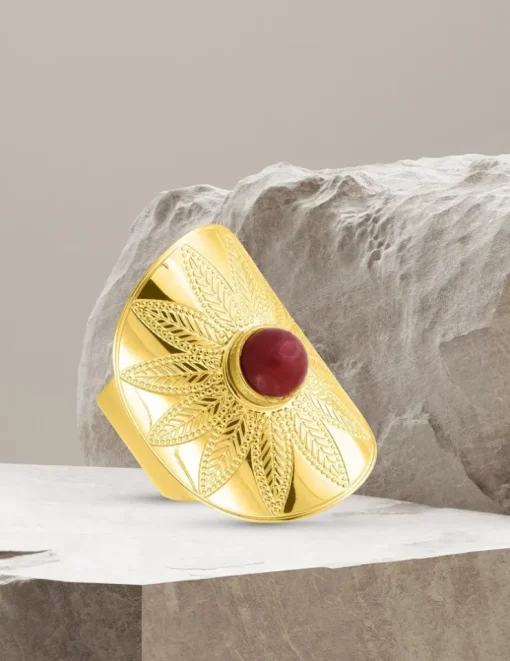 Bague acier doré fantaisie et agate rouge SO OR