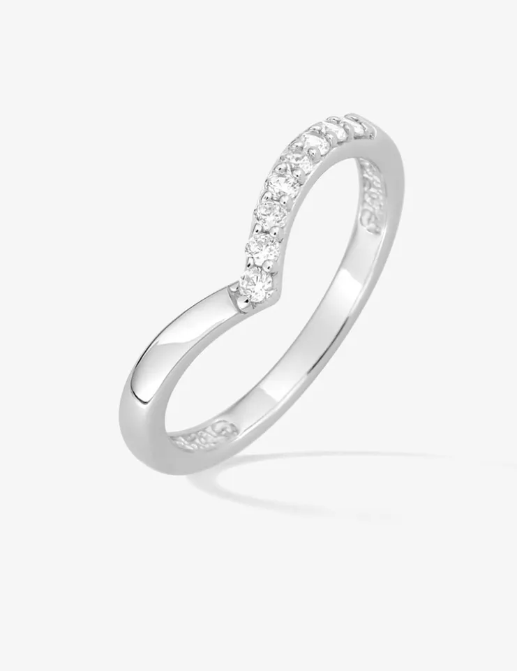 Bague en argent 925 ‰ rhodié, motif triangulaire et oxydes de zirconium SO OR