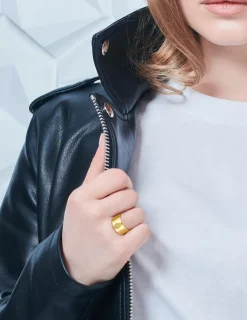 Bague fantaisie en acier doré taille ajustable SO OR