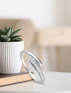 Bague fantaisie en or blanc 375 ‰ oxyde de zirconium SO OR