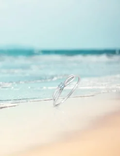 Bague fantaisie or blanc 375‰, topaze SO OR