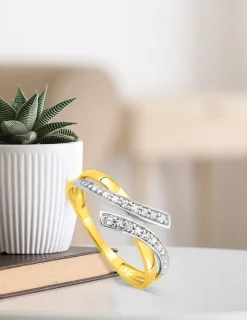Bague fantaisie or jaune 375 ‰ oxyde de zirconium, rhodium SO OR