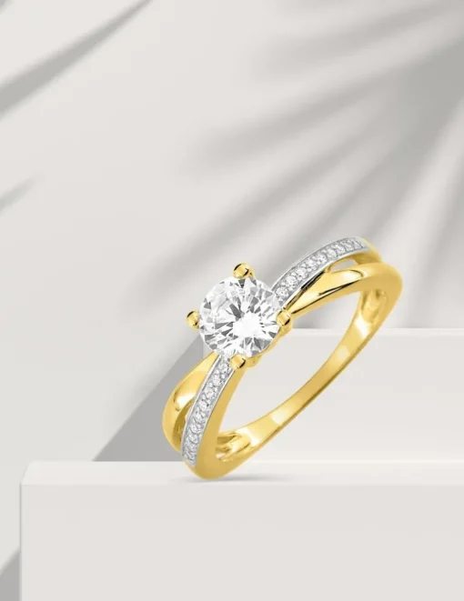 Bague fantaisie solitaire accompagné bicolore or 375 ‰ oxydes de zirconium SO OR