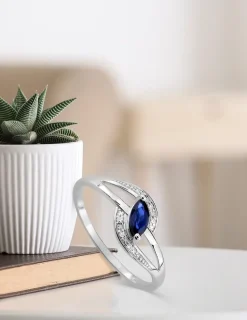 Bague or blanc 375‰, saphir et diamant 0,02 ct SO OR