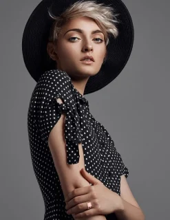 Bague or rose 750 ‰ calcédoine rose SO OR