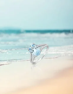 Bague princesse or blanc 375‰, topaze, oxyde de zirconium SO OR