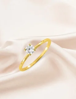 Bague solitaire 4 griffes or jaune 375 ‰ et oxyde de zirconium SO OR