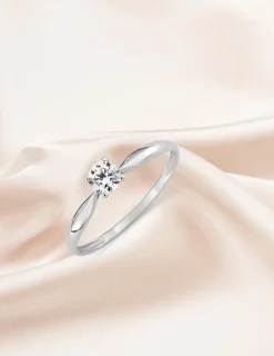 Bague solitaire 4 griffes or blanc 375 ‰ et oxyde de zirconium SO OR