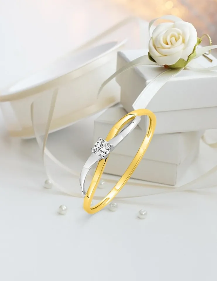 Bague solitaire bicolore 375 ‰ et oxyde de zirconium et rhodium SO OR