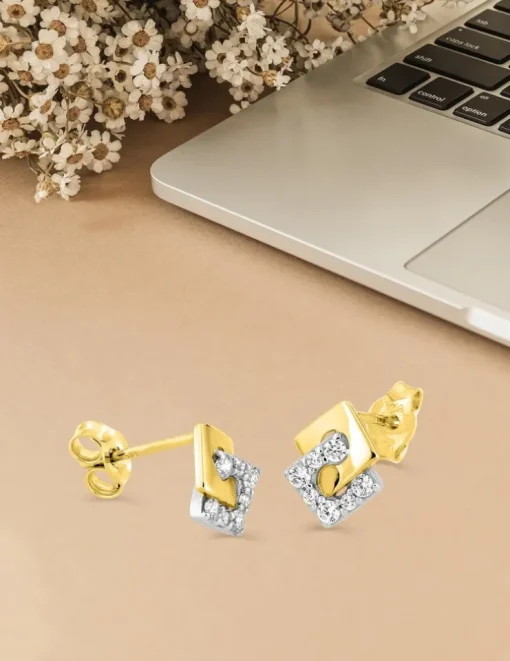 Boucles d'oreilles carrées or 375‰ et oxyde de zirconium SO OR