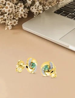 Boucles d'oreilles clous or jaune 375‰ rhodiées, émeraude SO OR