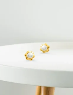 Boucles d'oreilles or 750 ‰ forme fleur avec perles de culture d'eau douce SO OR