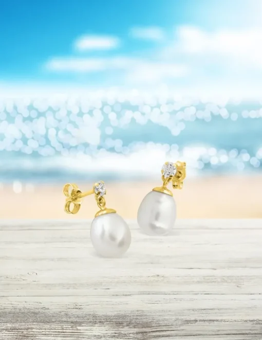 Boucles d'oreilles or jaune 375‰ et perle 7 mm et oxyde de zirconium SO OR