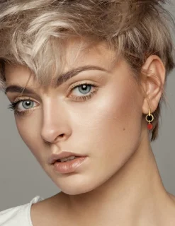 Boucles d'oreilles pendantes or jaune 750 ‰ et cornaline SO OR