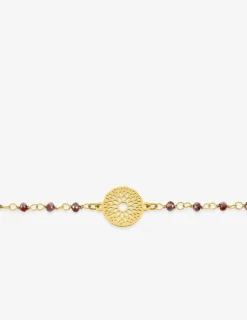 Bracelet fantaisie cristal rouge, petite chaîne en acier doré et motif SO OR