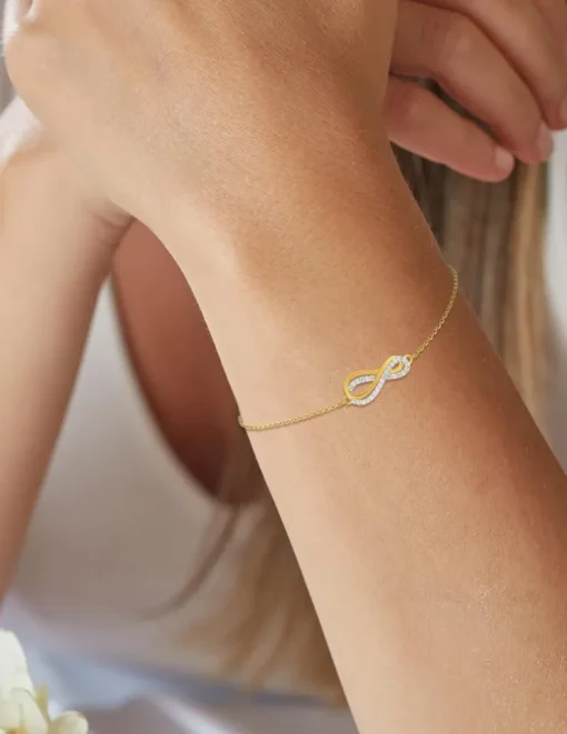 Bracelet infini en or jaune 375‰ et oxyde de zirconium SO OR