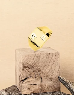 Chevalière or jaune 750 ‰, massive, plateau carré 10x10 mm SO OR