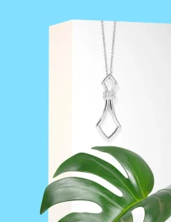 Collier avec pendentif en argent 925 ‰ rhodié, oxydes de zirconium SO OR