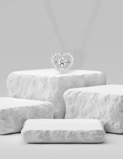 Collier cœur oxydes de zirconium en or blanc 375 ‰ SO OR