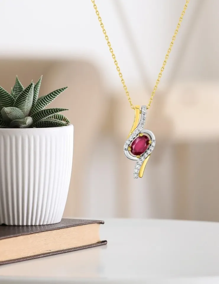 Collier fantaisie bicolore or 375‰, rubis et oxyde de zirconium SO OR