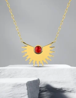 Collier fantaisie en acier doré avec motif et turquoise rouge SO OR