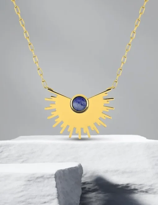 Collier fantaisie en acier doré avec motif et lapis-lazuli bleu SO OR