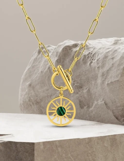 Collier pendentif acier doré, malachite synthétique et fermoir barrette SO OR