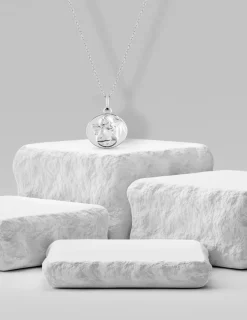 Médaille ange en or blanc 375 ‰ SO OR