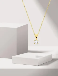 Pendentif or jaune 375 ‰ et oxyde de zirconium 4 mm SO OR